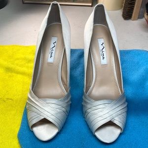 Nina Rhiyana Evening Pumps Women's Shoes (size 8) size:9-1/2 Color:Ivory
